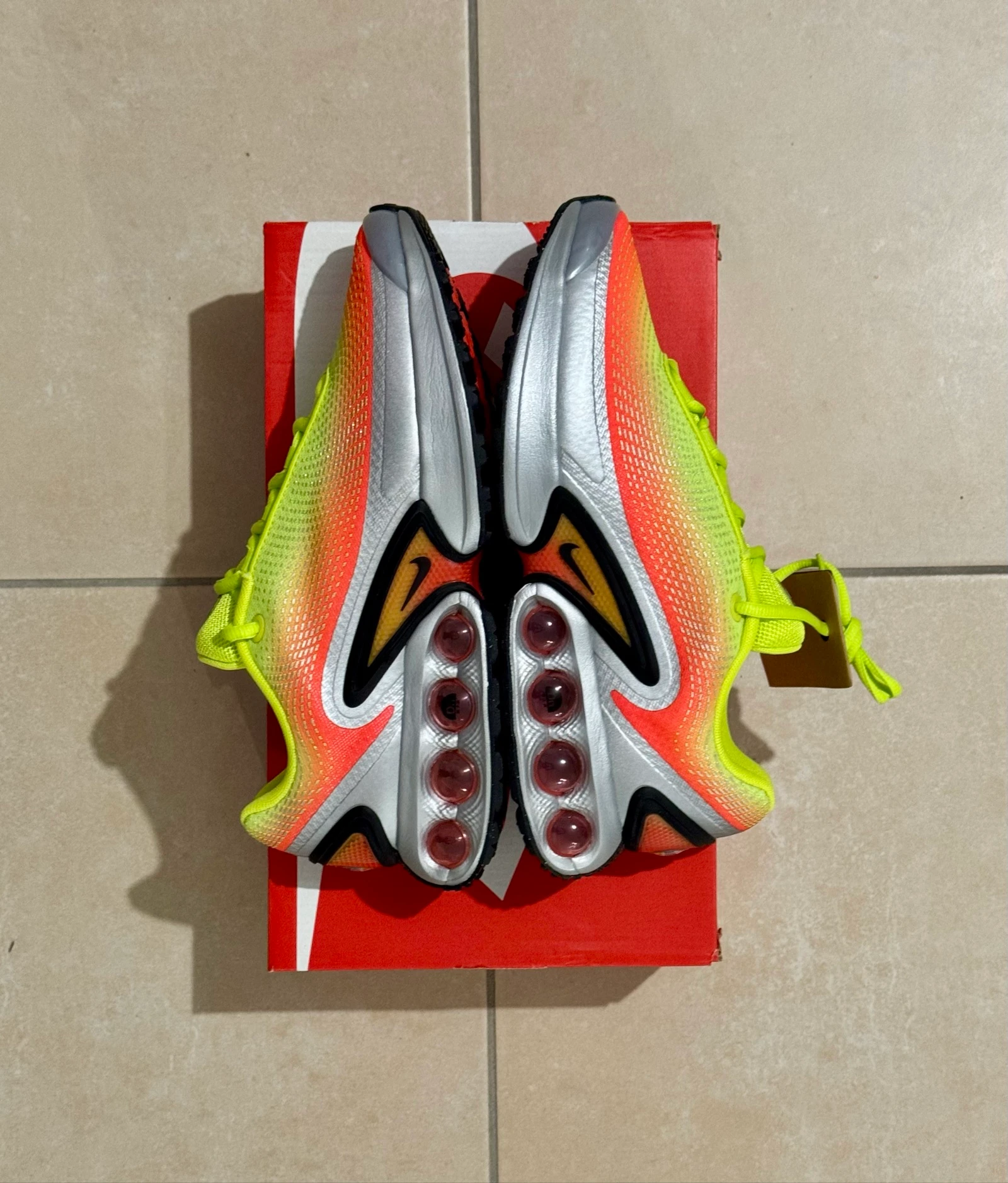 Authentieke nieuwe Nike Air Max DN SE sneakers maat 42 – photo 2